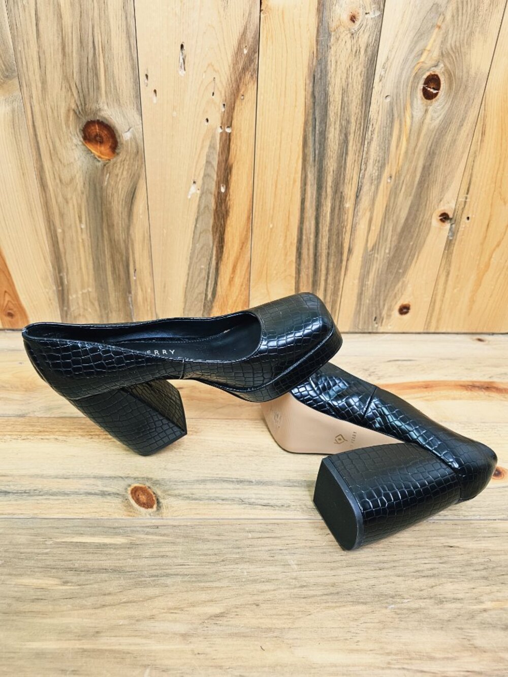Katy Perry Black Crocodile Square Toe Platform Block Heel Size 9 - Picture 5 of 7